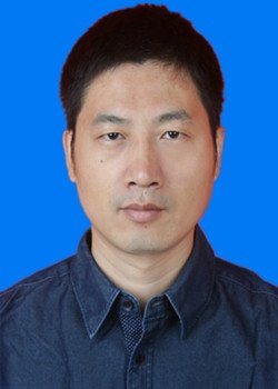 在国内外学术期刊发表学术论文40余篇
